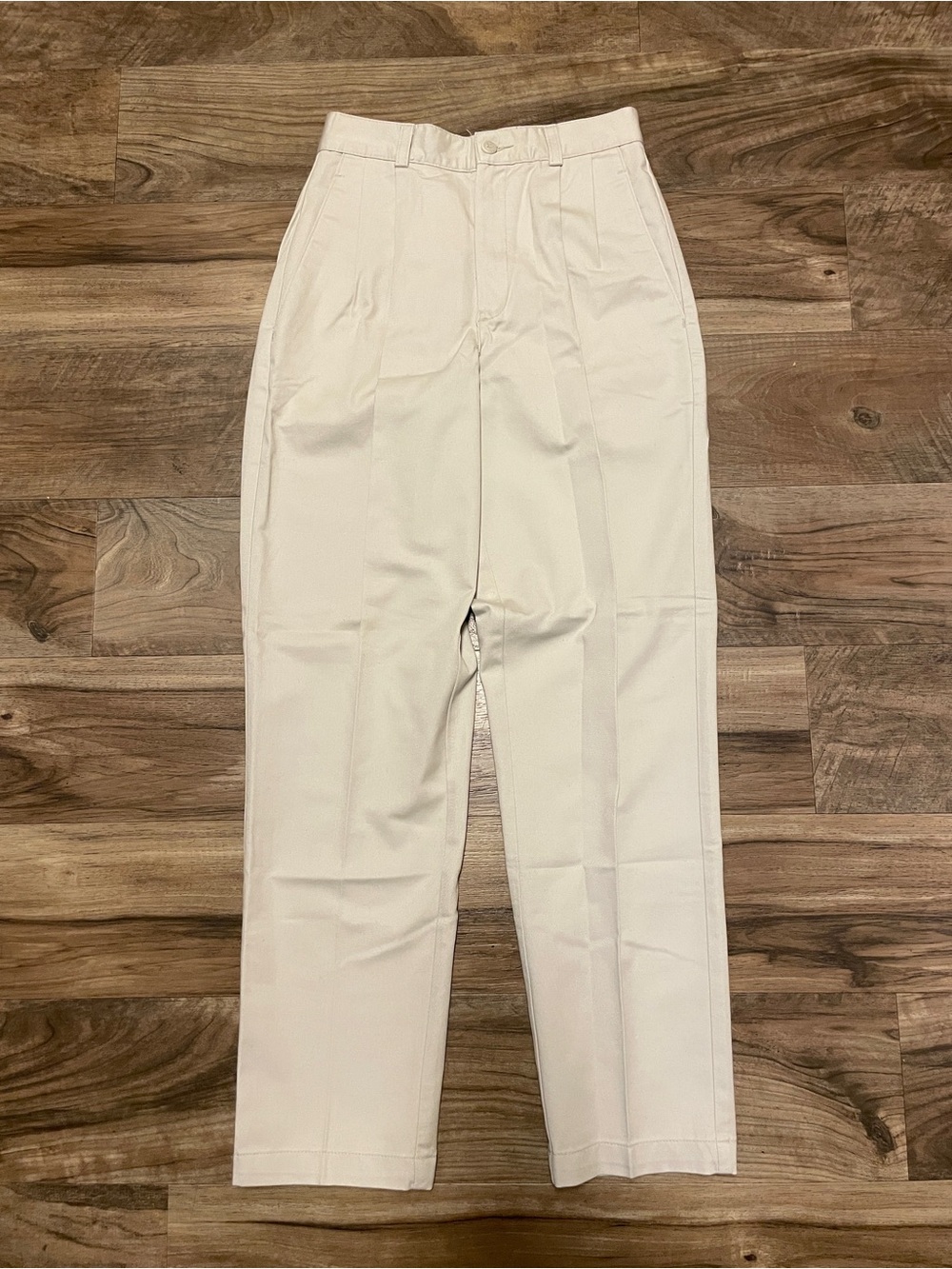 NWT! Dockers Vintage Classic Pleated Khakis Pants 100% Cotton Size 2 Petite